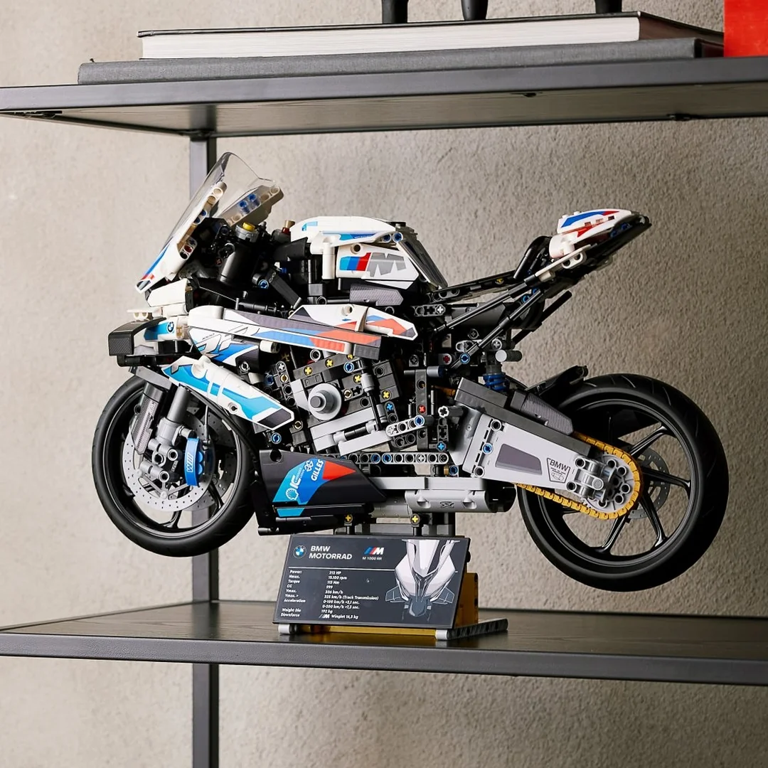 LEGO® Technic™ 42130 BMW M 1000 RR