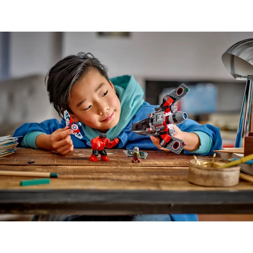 LEGO® Marvel 76292 Súboj: Kapitán Amerika vs. Red Hulk