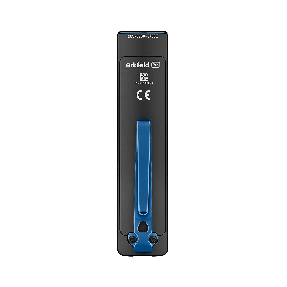 Arkfeld Pro Class 3R CW OLIGHT 3.7V 1500mAh
Rechargeable
(Built-In)