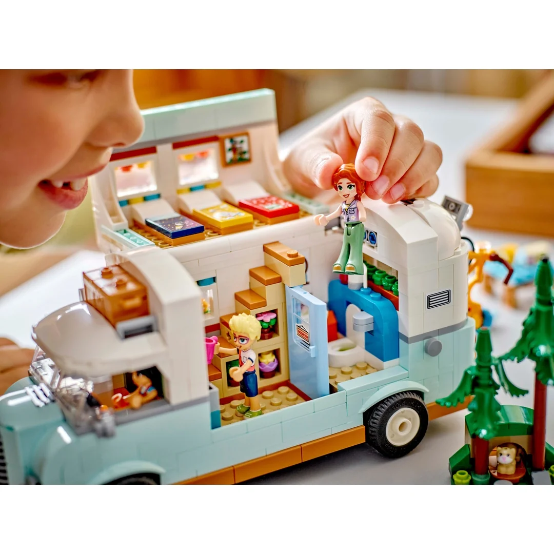 LEGO® Friends 42663 Dobrodružstvo s karavanom priateľstva