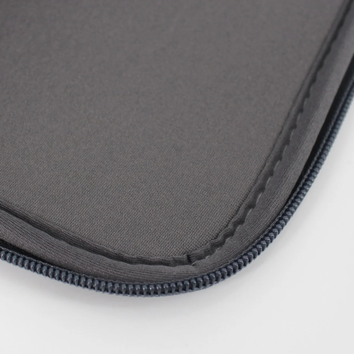 Neoprénové puzdro na notebook 14–15,6 palcov Sivá, 1 ks