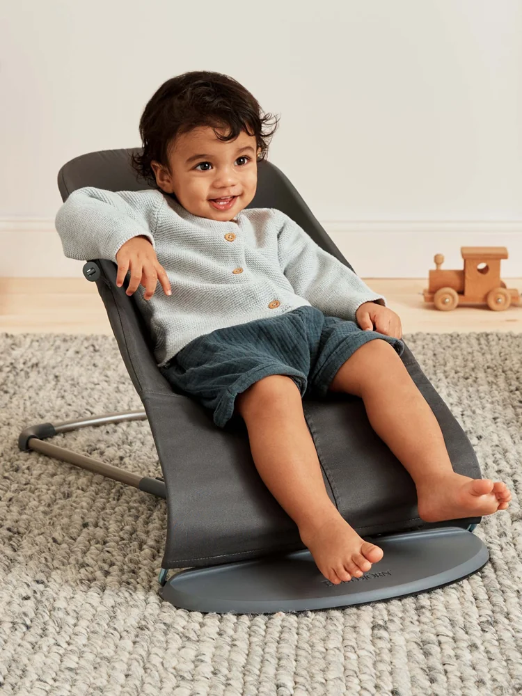 BABYBJÖRN Lehátko Bliss Cotton, Anthracite 1×1 ks