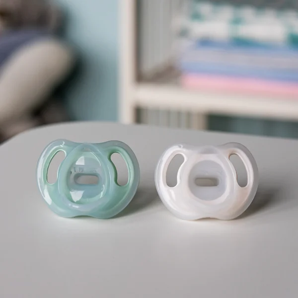 Tommee Tippee CTN Cumlík Ultra-light 0-6m 1×2 ks, cumlík