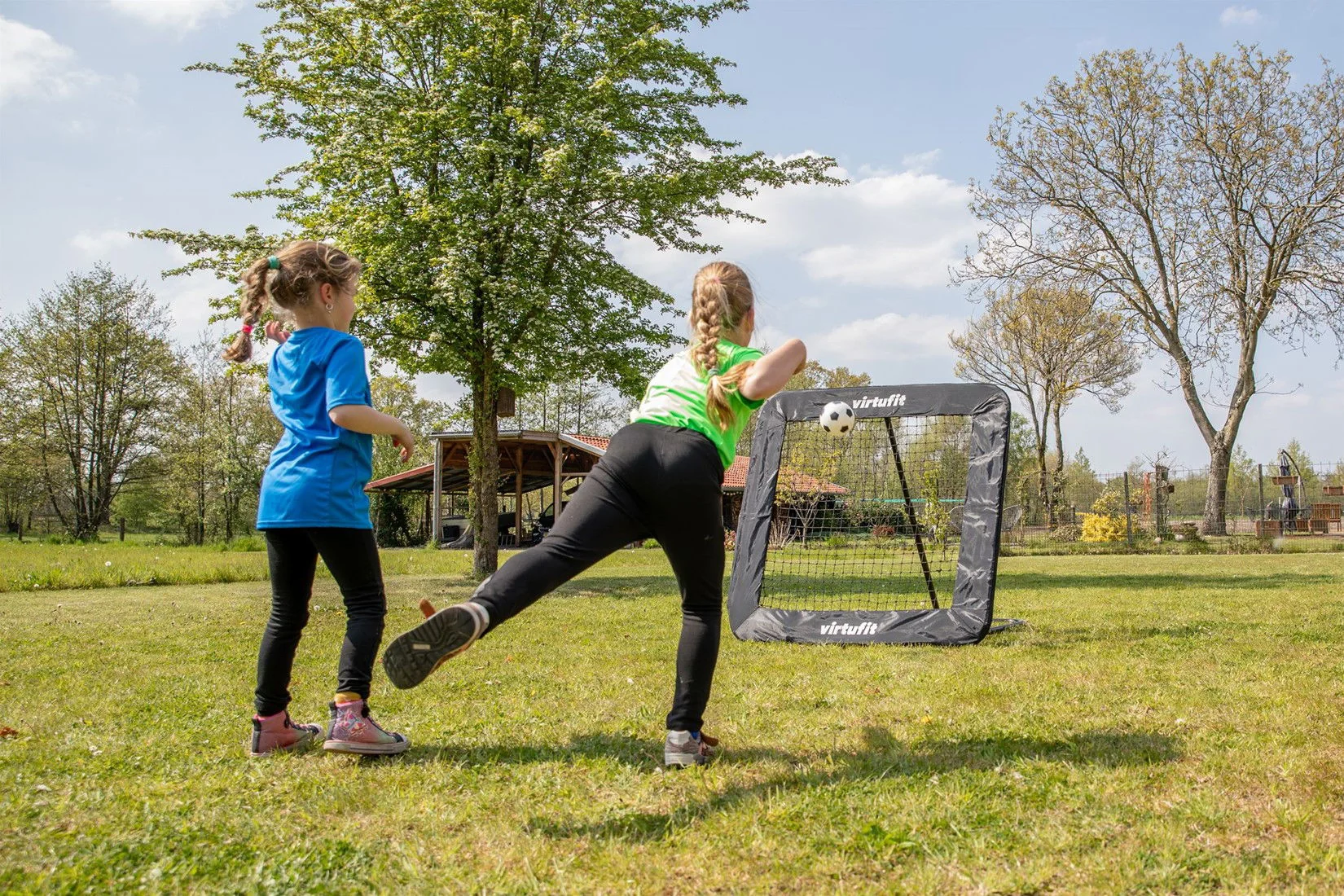 Kickback trenažér Rebounder Pro 124 x 124 cm
