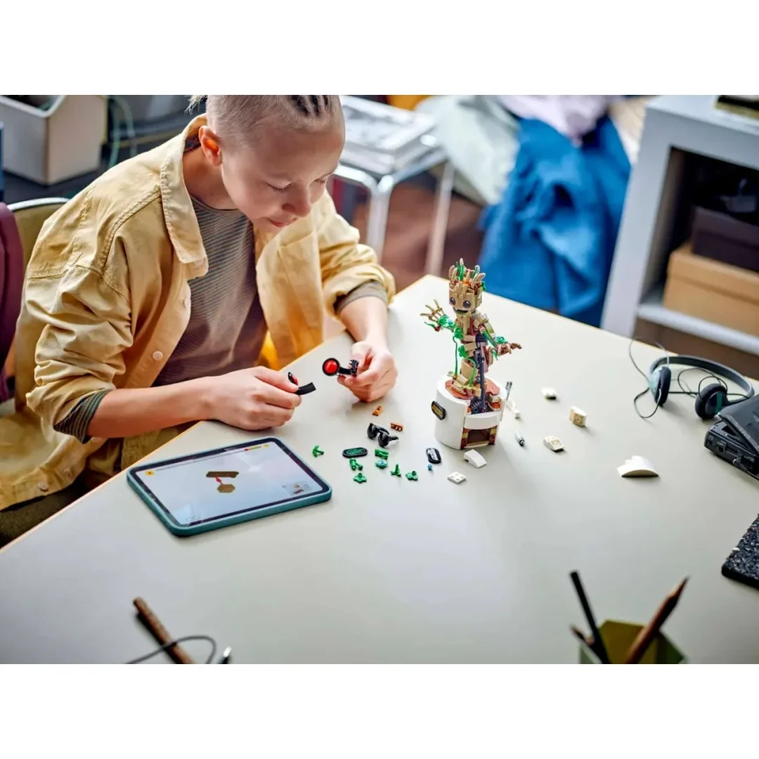 LEGO® Marvel 76297 Tancujúci Groot