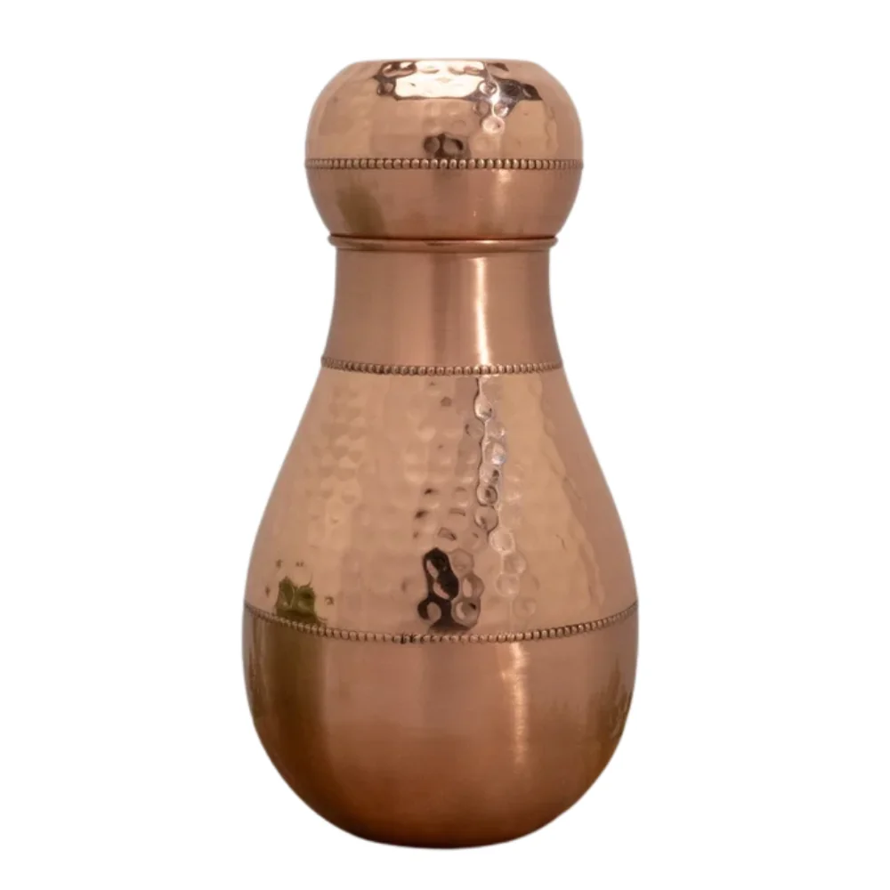 Karafa z čistej medi so zaoblenou zátkou, objem cca 950 ml