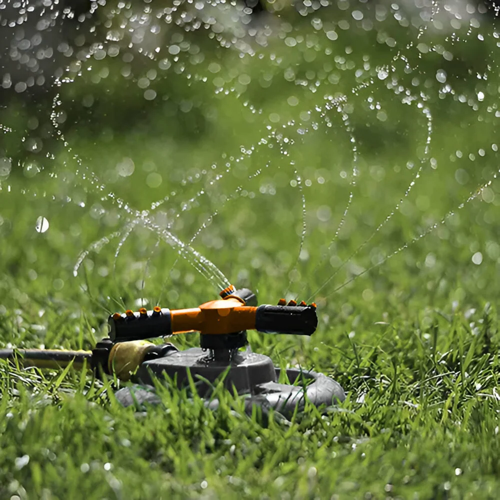 MG Sprinkler 3-ramenný otočný zavlažovač, čierny