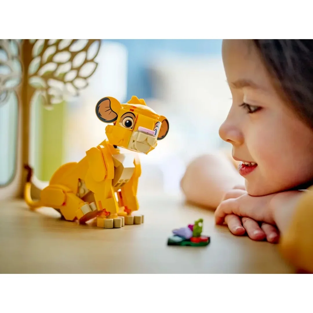 LEGO® Disney™ 43243 Levíča Simba z Levieho kráľa