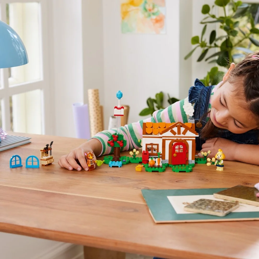 LEGO® Animal Crossing™ 77049 Návšteva u Isabelle