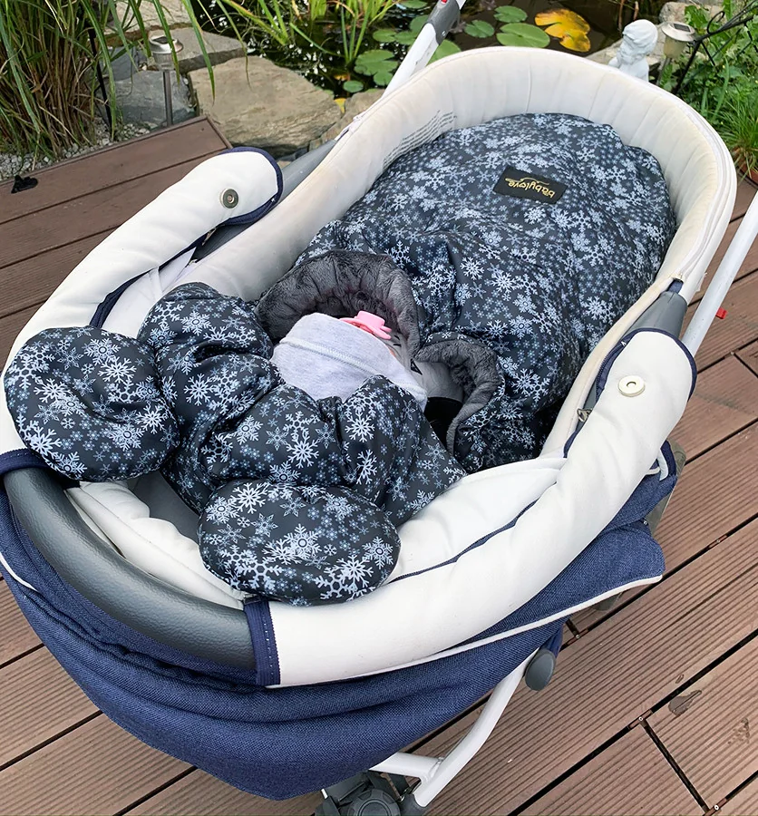 Baby Nellys nepremokavý fusak s uškami MIKI, fleece Velvet 90 x 50 cm - čierna s hviezdami