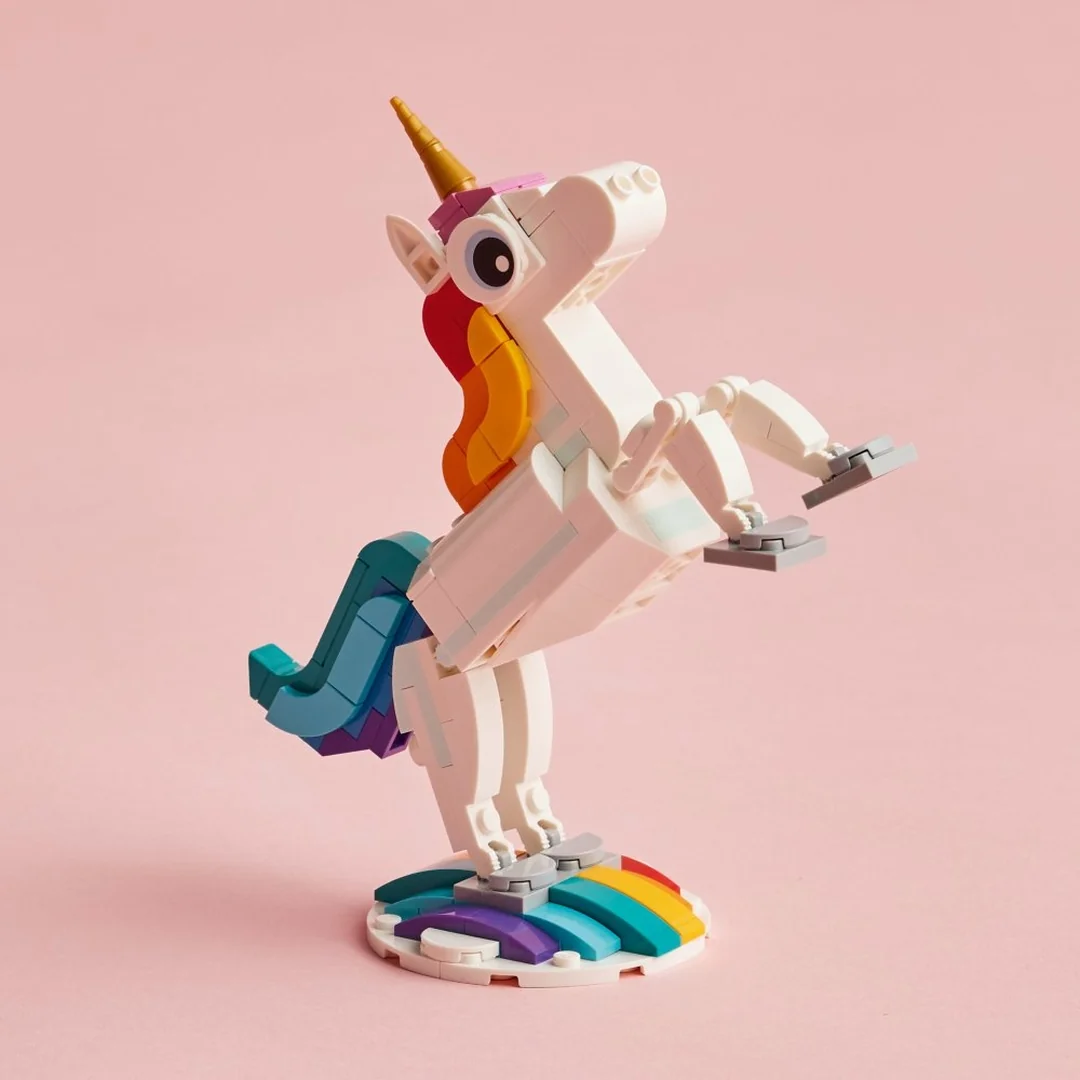 LEGO® Creator 3-in-1 31140 Kúzelný jednorožec