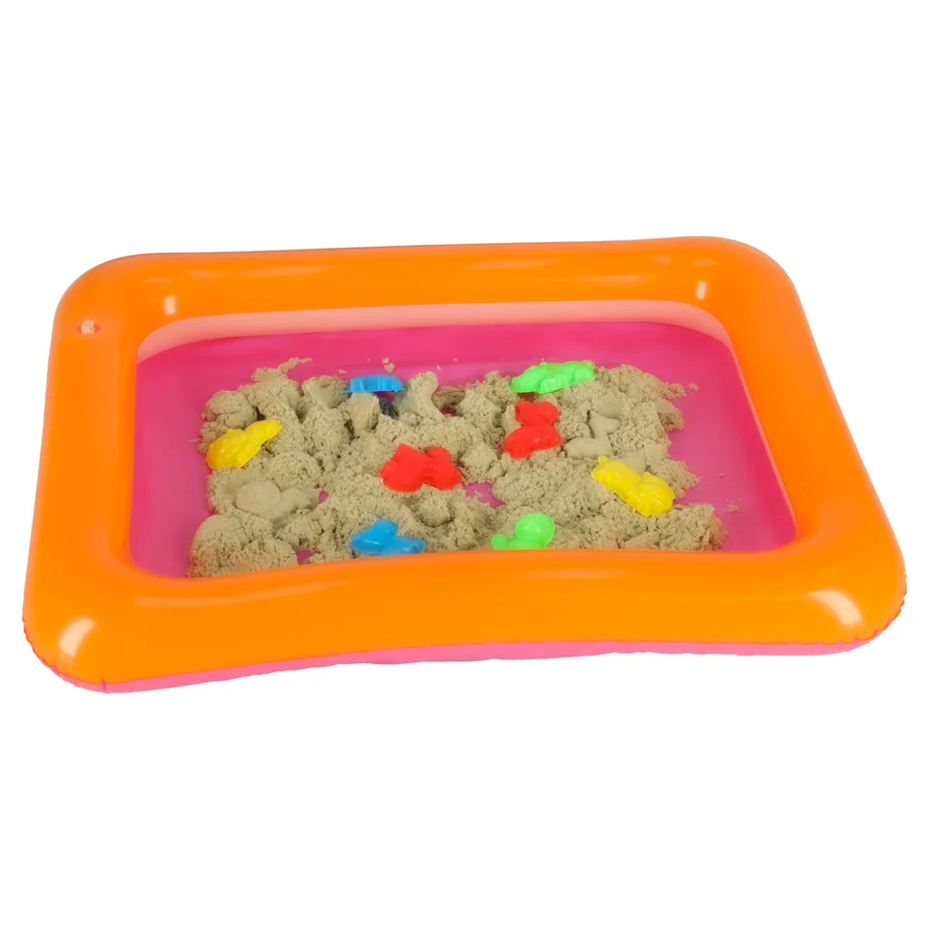 Kinetický piesok 1 kg béžový – 8 formičiek + nafuk. pieskovisko