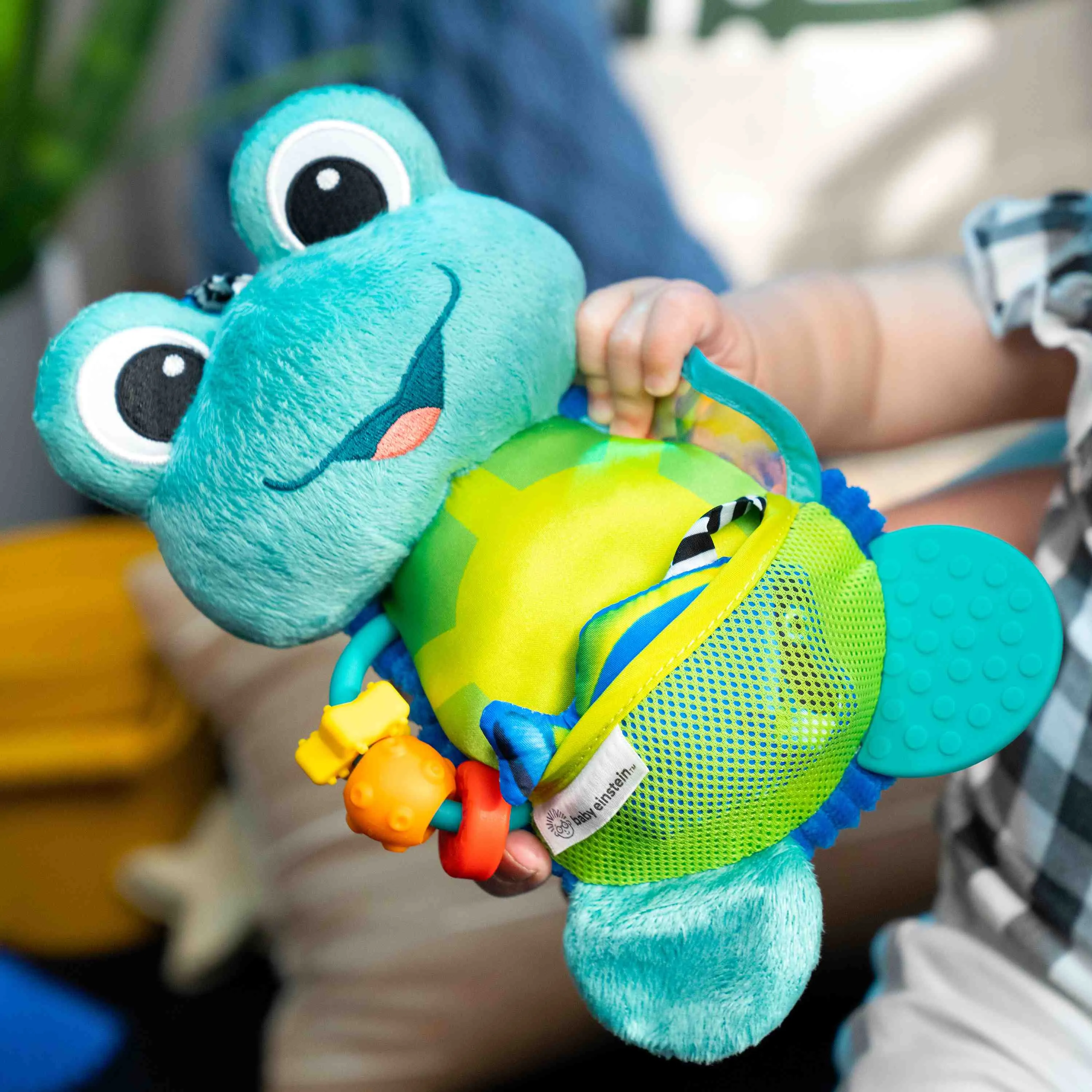 BABY EINSTEIN Hračka aktívna na C krúžku korytnačka Neptune’s Sensory Sidekick™ 0m+ 1×1 ks, hračka pre deti