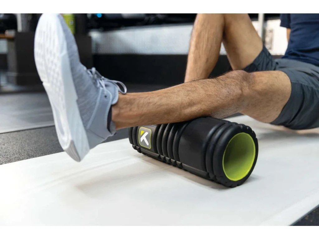 TriggerPoint GRID 1.0 Foam Roller, masážny valec, 33 cm, čierny 1 ks