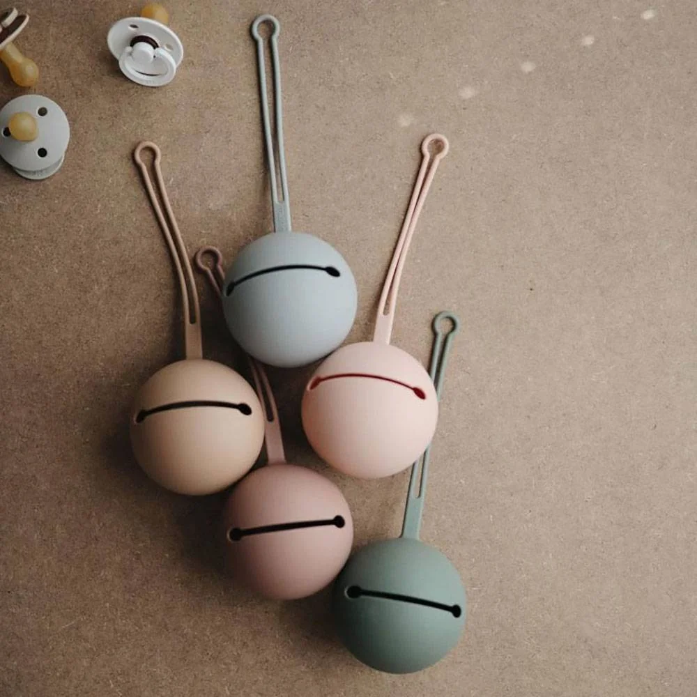 Mushie silikónové puzdro na cumlíky, Stone 1×1 ks, puzdro na cumlíky