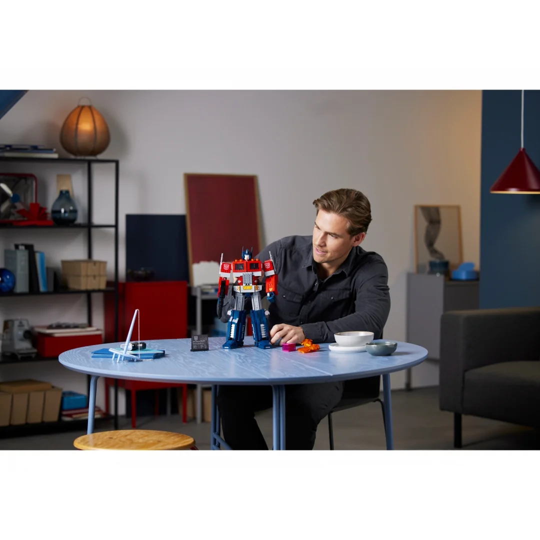 LEGO® Icons 10302 Optimus Prime