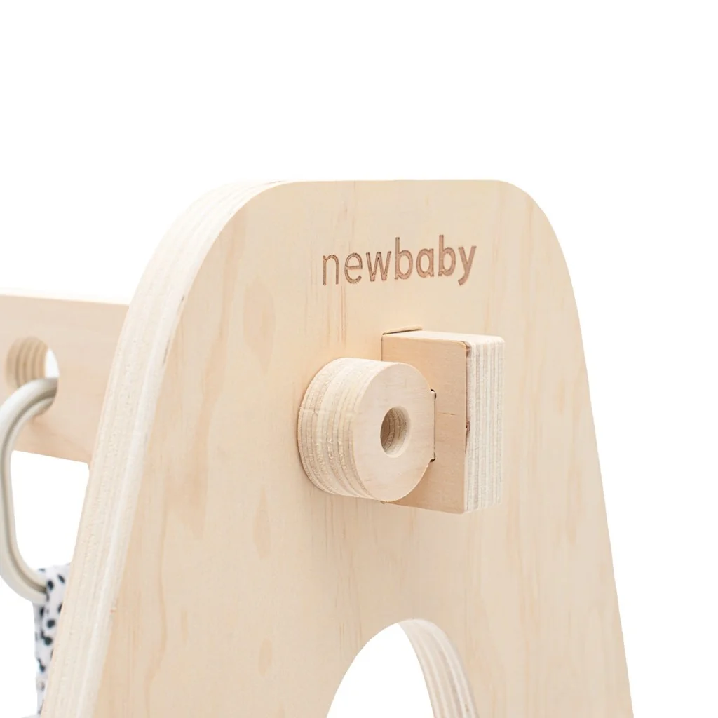 Edukačná drevená hrazdička s hračkami New Baby , 20C56563