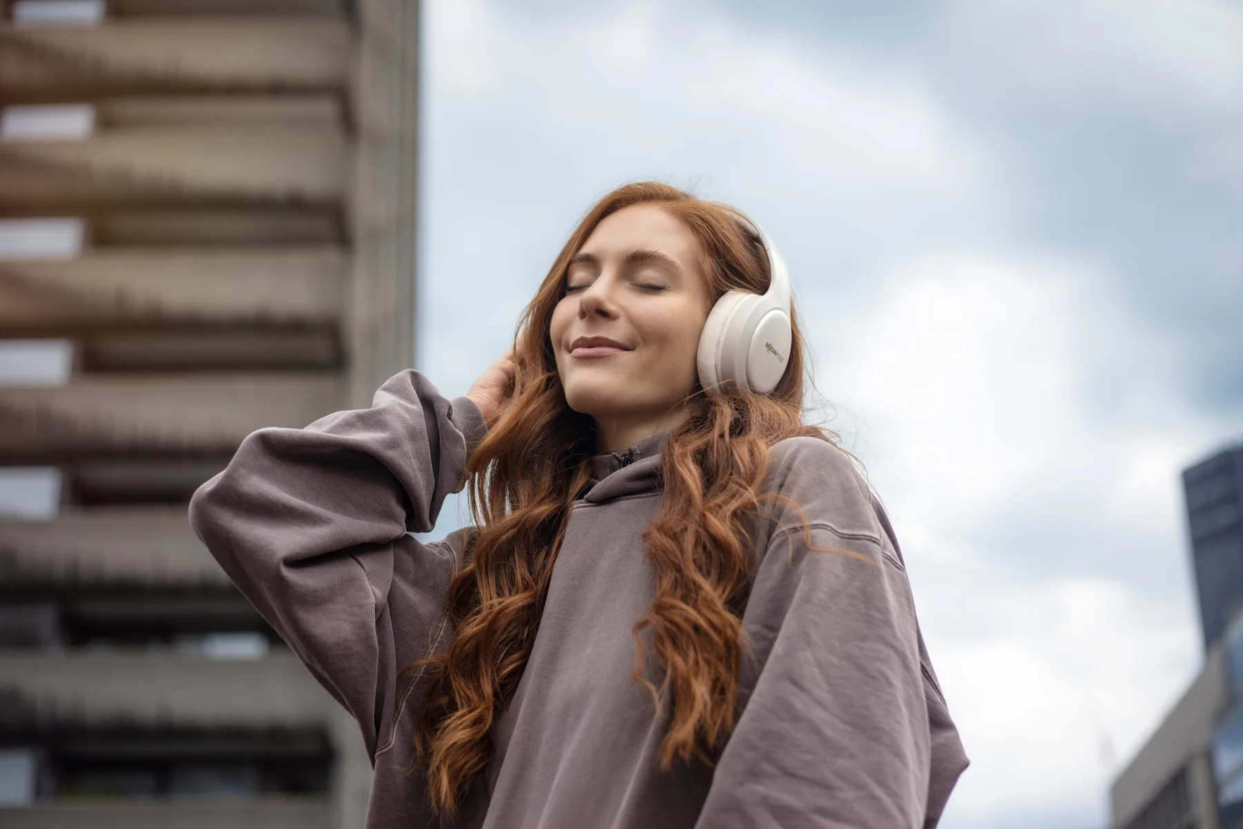BOOMPODS Headpods Pro2  bezdrôtové slúchadlá sand