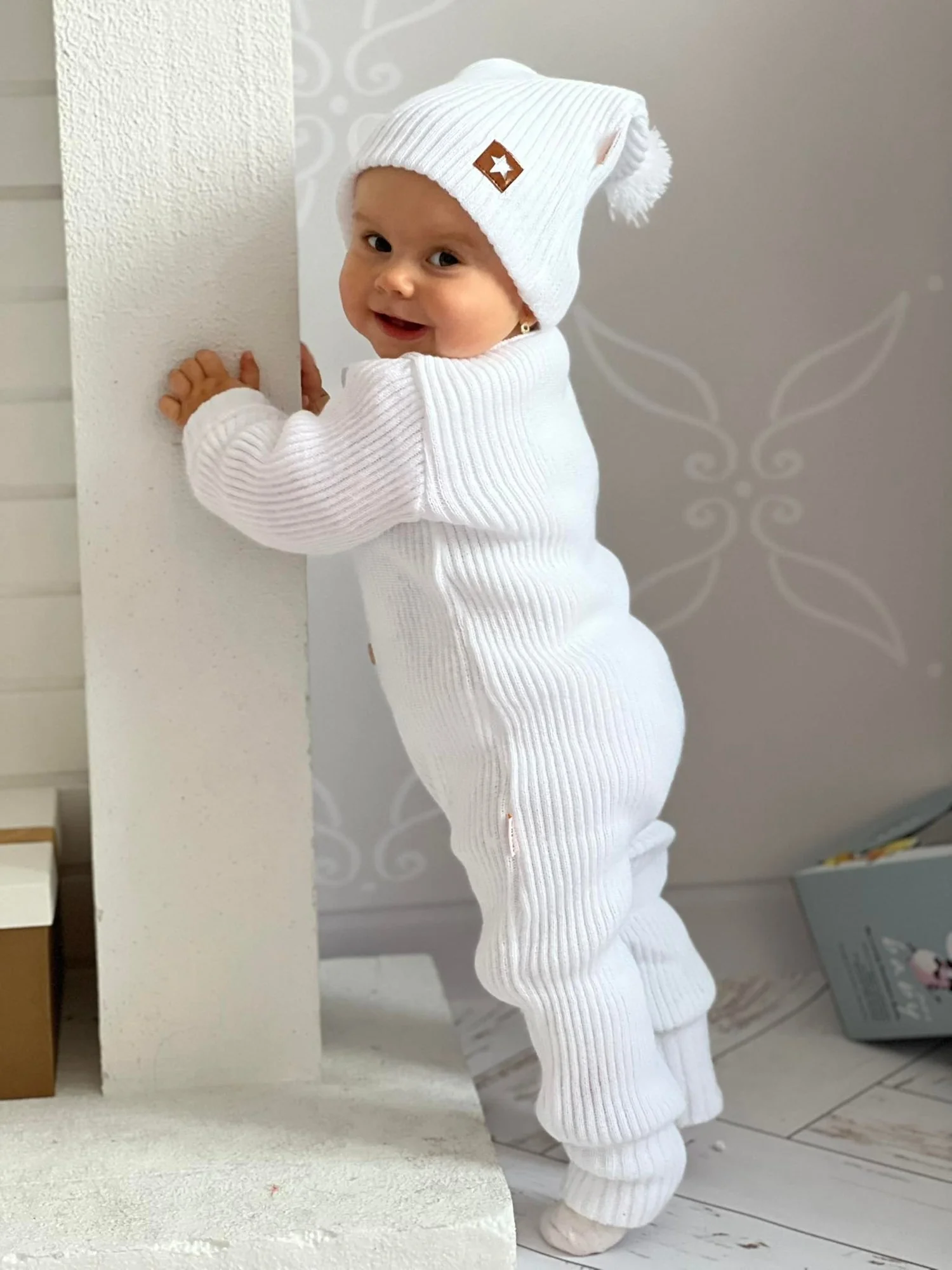 Baby Nellys 2-dielna sada Pletený overálek STAR + čiapky Hand Made, biely, veľ. 80/86
