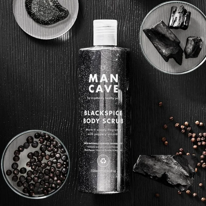 MANCAVE telový peeling ČIERNE KORENIE 500ml