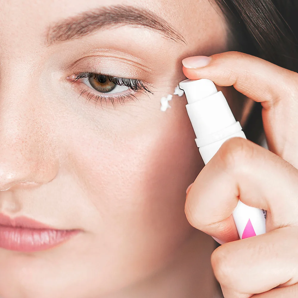 Natuint cosmetics - Rozjasňujúci očný krém - Sedmokráska Brightening eye care