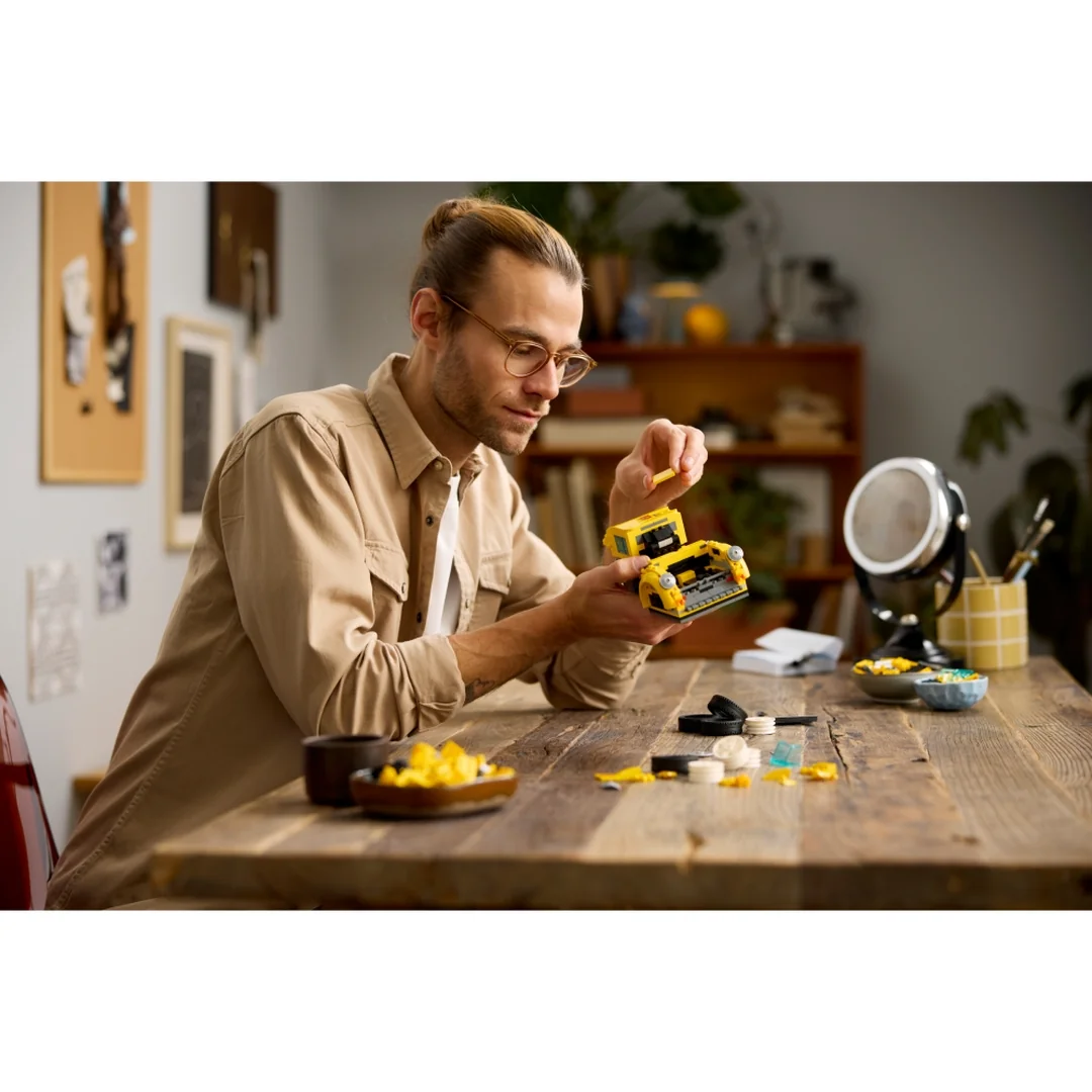 LEGO® Icons 10338 Bumblebee