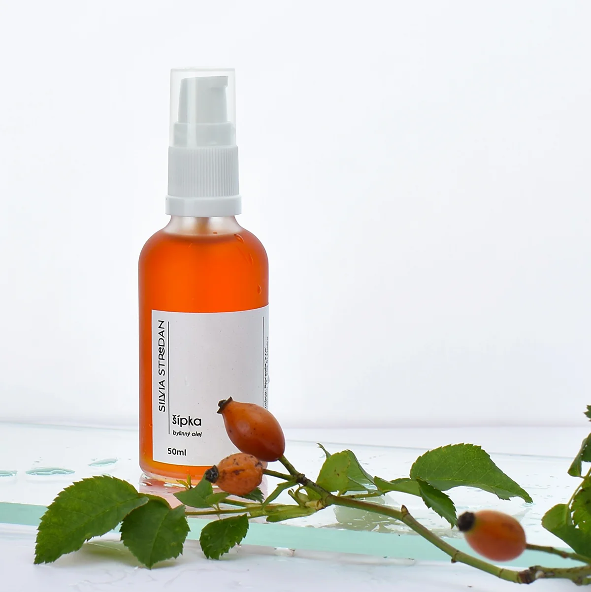 ŠÍPKA, bylinný olej - 50ml, olejový macerát, slovenský výrobok