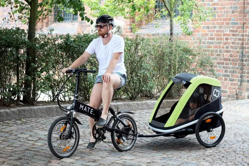 HAMAX Avenida One - jednomiestny vozík za kolo vr. ramena + kočíkový set Lime, odpružený 1×1 ks, vozík pre deti