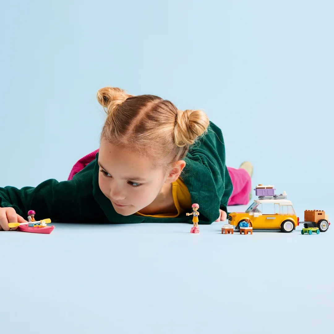 LEGO® Friends 42659 Výlet v aute s kamarátmi