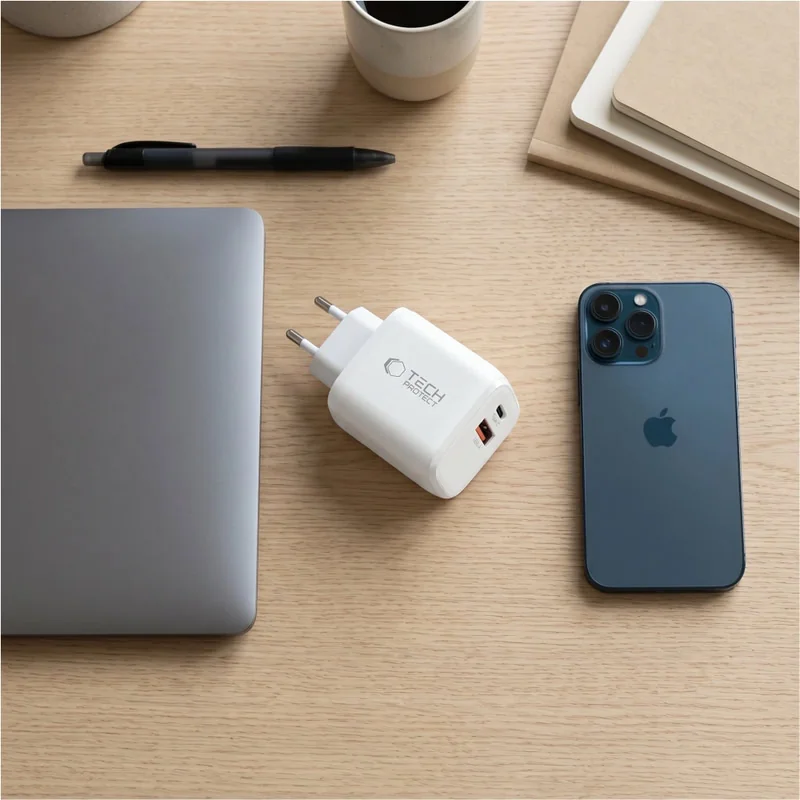 Tech-Protect NCA65W GaN sieťová nabíjačka USB / USB-C QC PD 65W, biela