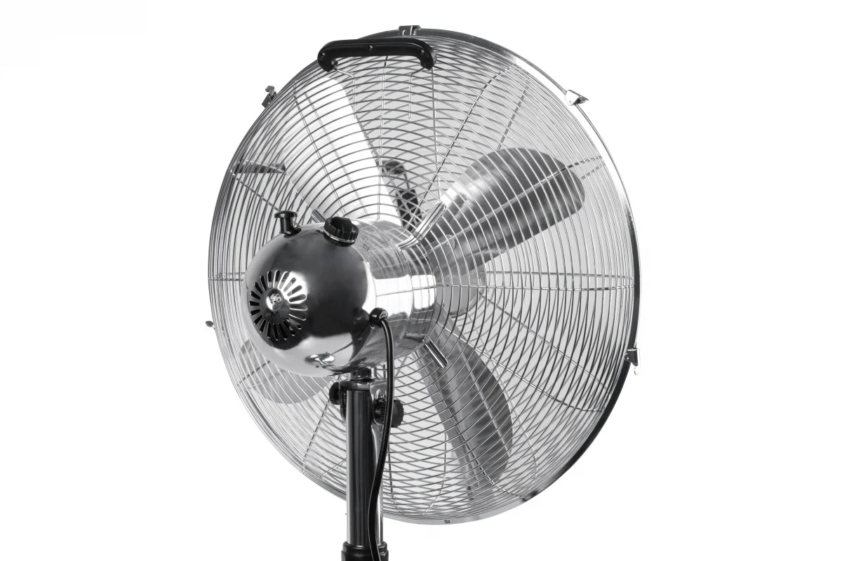 Stojanový kovový ventilátor