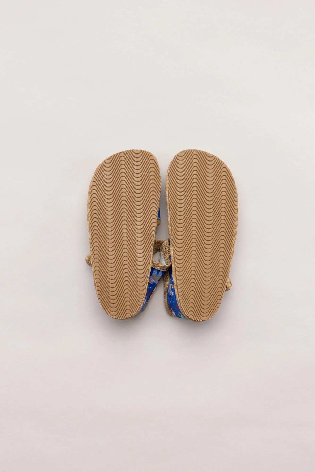 Milash barefoot papuče - model ROSS - Robot Farba: viacfarebné, Veľkosť: 28 (VD: 17.5 cm. Š: 7.1 cm)