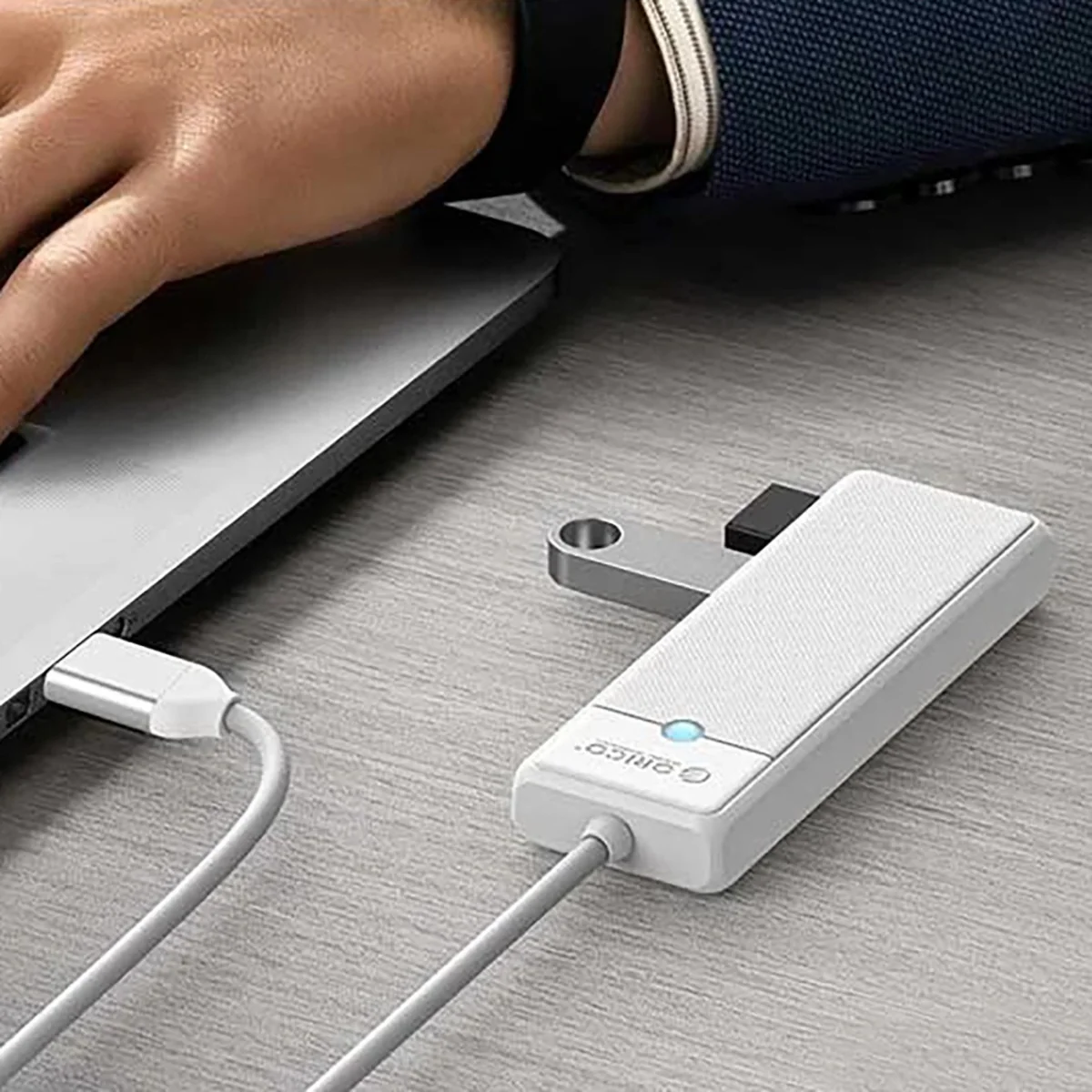 Orico PAPW4A-C3 USB-C HUB adaptér 4x USB 3.0 0.15m, biely