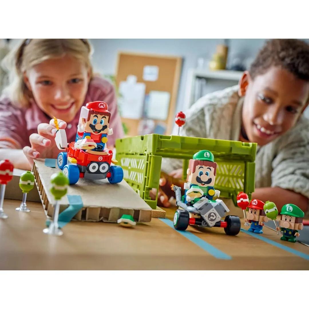 LEGO® Super Mario™ 72034 Mario Kart™ - Baby Mario vs. Baby Luigi