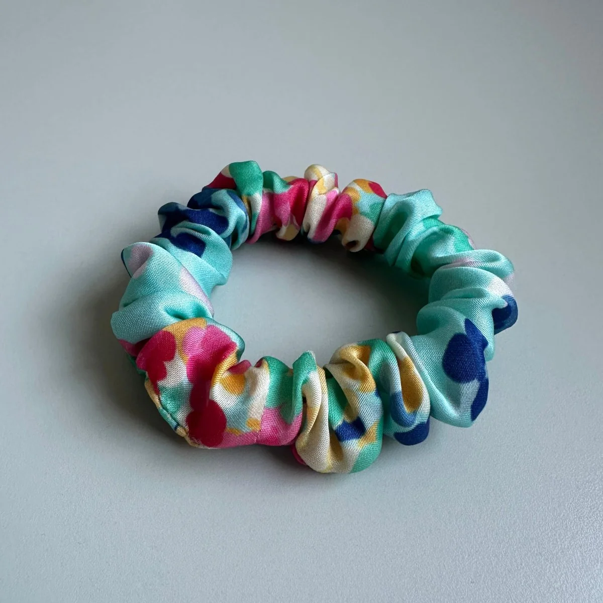 Hodvábna gumička Mallys Romantic skinny