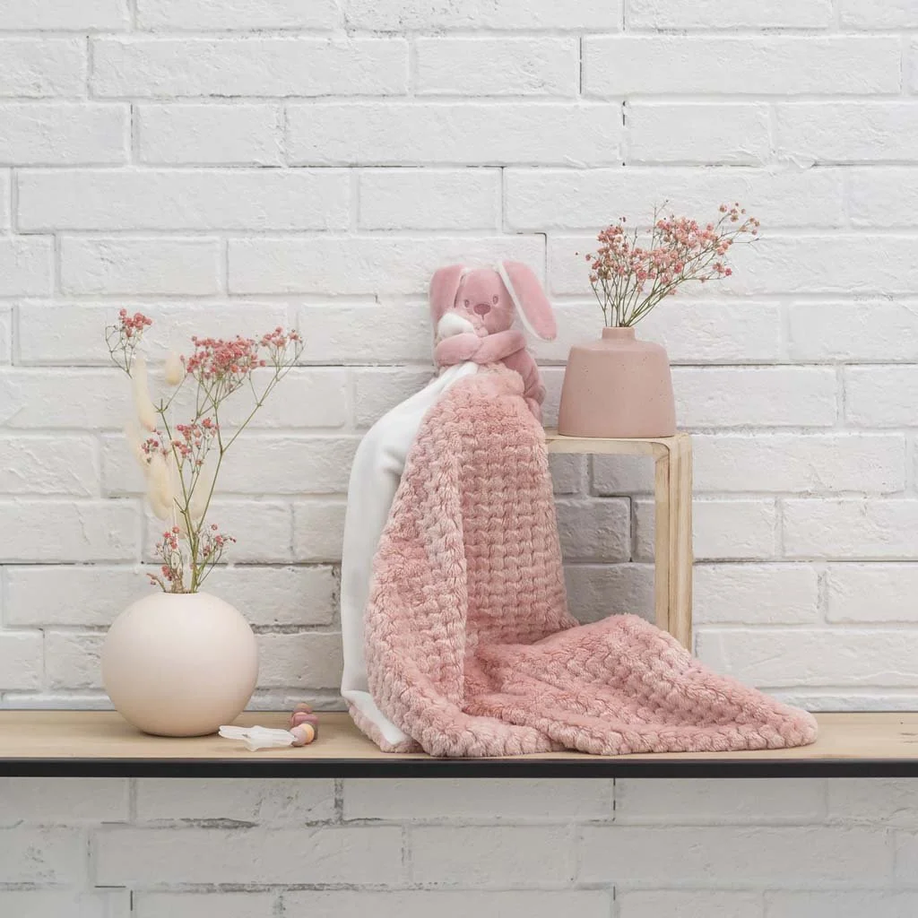 Deka plyšová s maznáčikom Lapidou old pink pineapple + white 50cm x 50cm