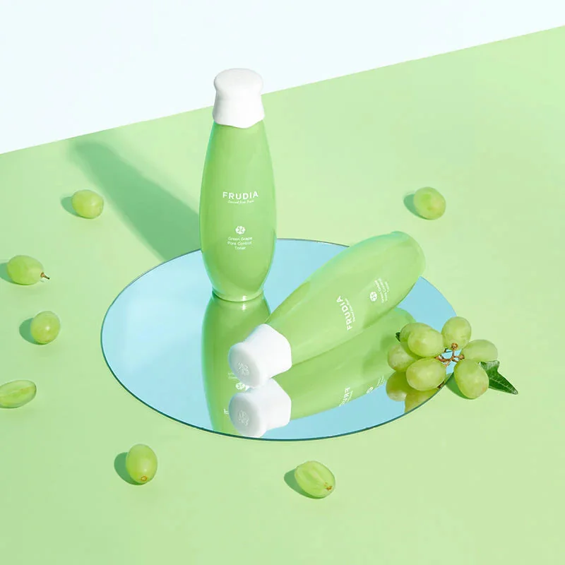 Frudia Green Grape Pore Control Toner na kontrolu kožného mazu 195 ml