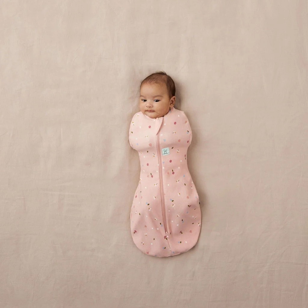 Zavinovačka a vak na spanie 2v1 Cocoon Daisies 0-3 m, 3-6 kg, 0,2 tog