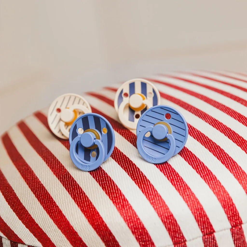 BIBS STUDIO Colour Pin cumlíky z prírodného kaučuku 2ks veľkosť 1 - Ivory Steel Blue Mix