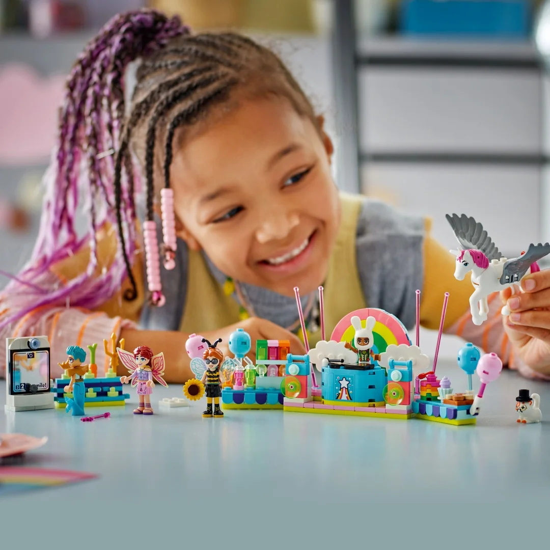 LEGO® Friends 42661 Kostýmová párty s jednorožcom a vílou