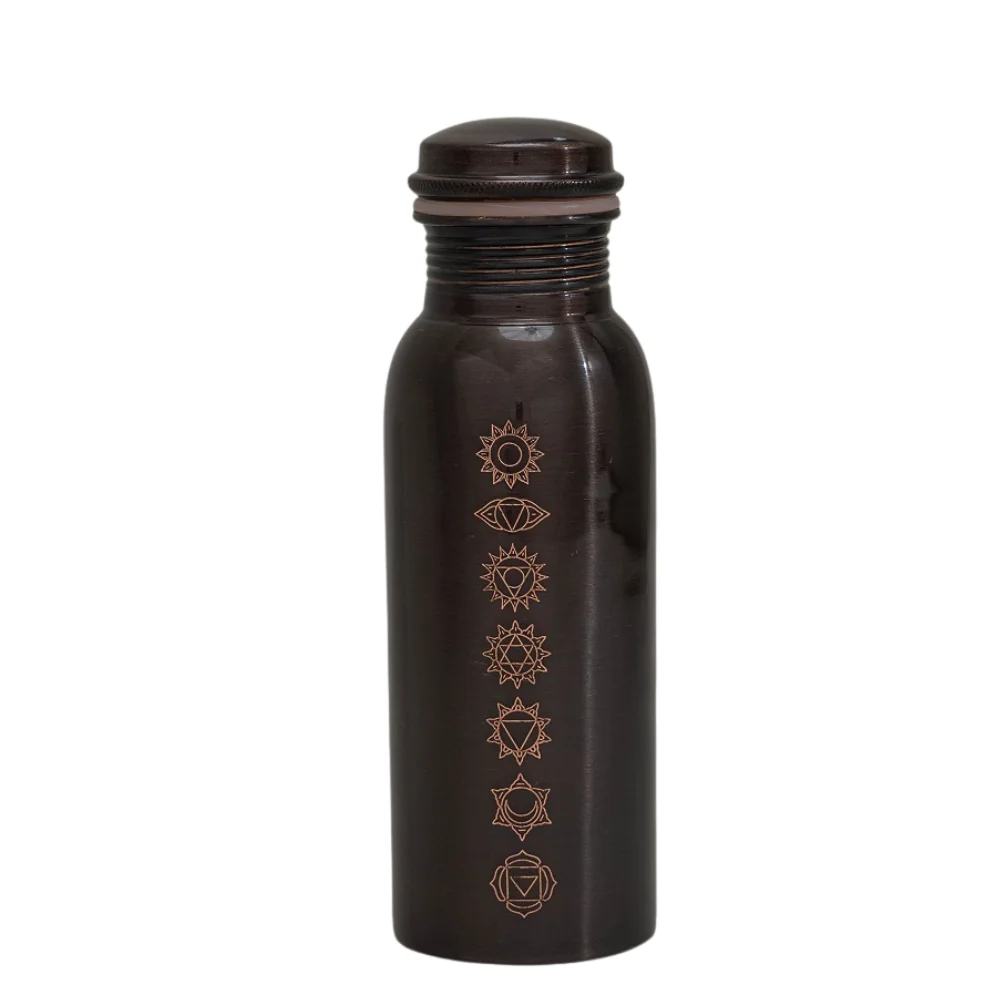 Fľaša na vodu z čistej medi 7 čakier antická ± 750 ml/270 g