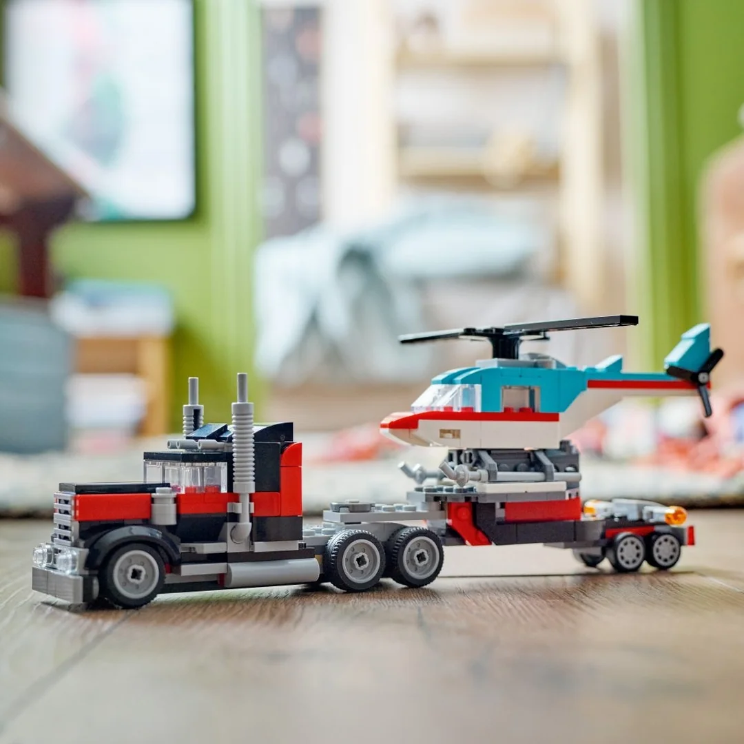 LEGO® Creator 3-in-1 31146 Nákladiak s plochou korbou a helikoptérou