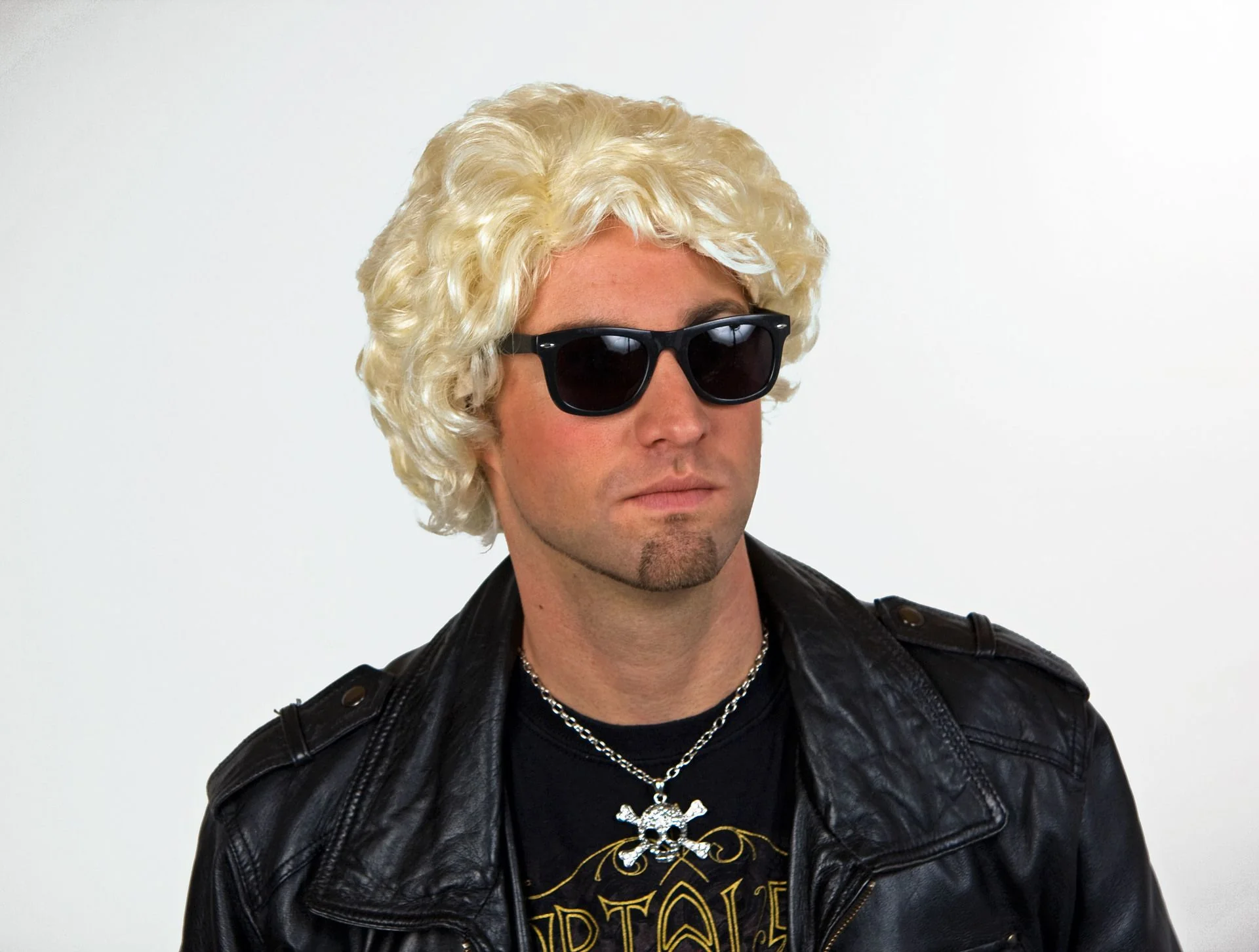 Pánska parochňa blond vlnitá