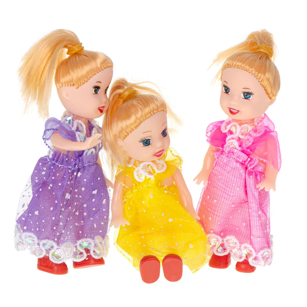 Set 3 bábik do domčeka – 10 cm, farebné šaty