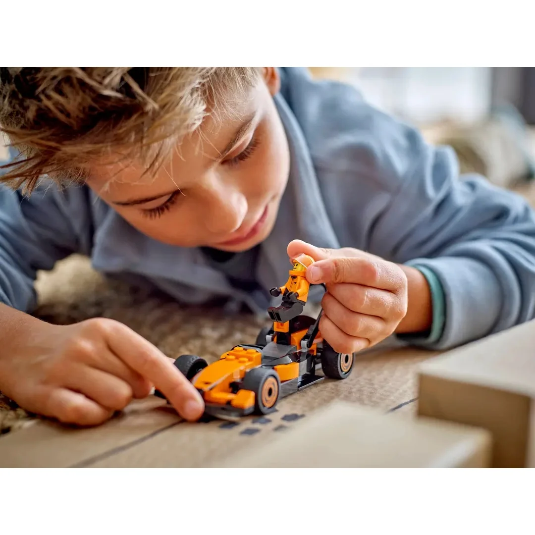 LEGO® City 60442 Jazdec F1® s pretekárskym autom McLaren