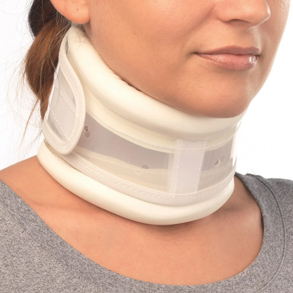 PROTETIKA GOLIER EXTENČNÝ POLYETYLEN 1×1 ks, extenčný golier (obvod krku 37-50 cm)