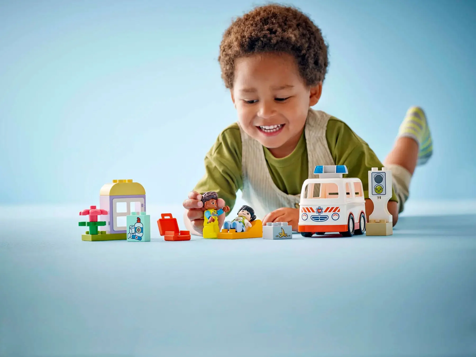 LEGO Sanitka a vodič 10447