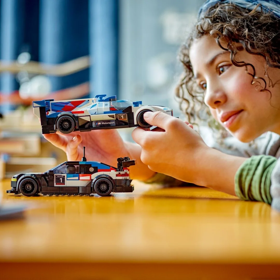 LEGO® Speed Champions 76922 Pretekárske autá BMW M4 GT3 a BMW M Hybrid V8