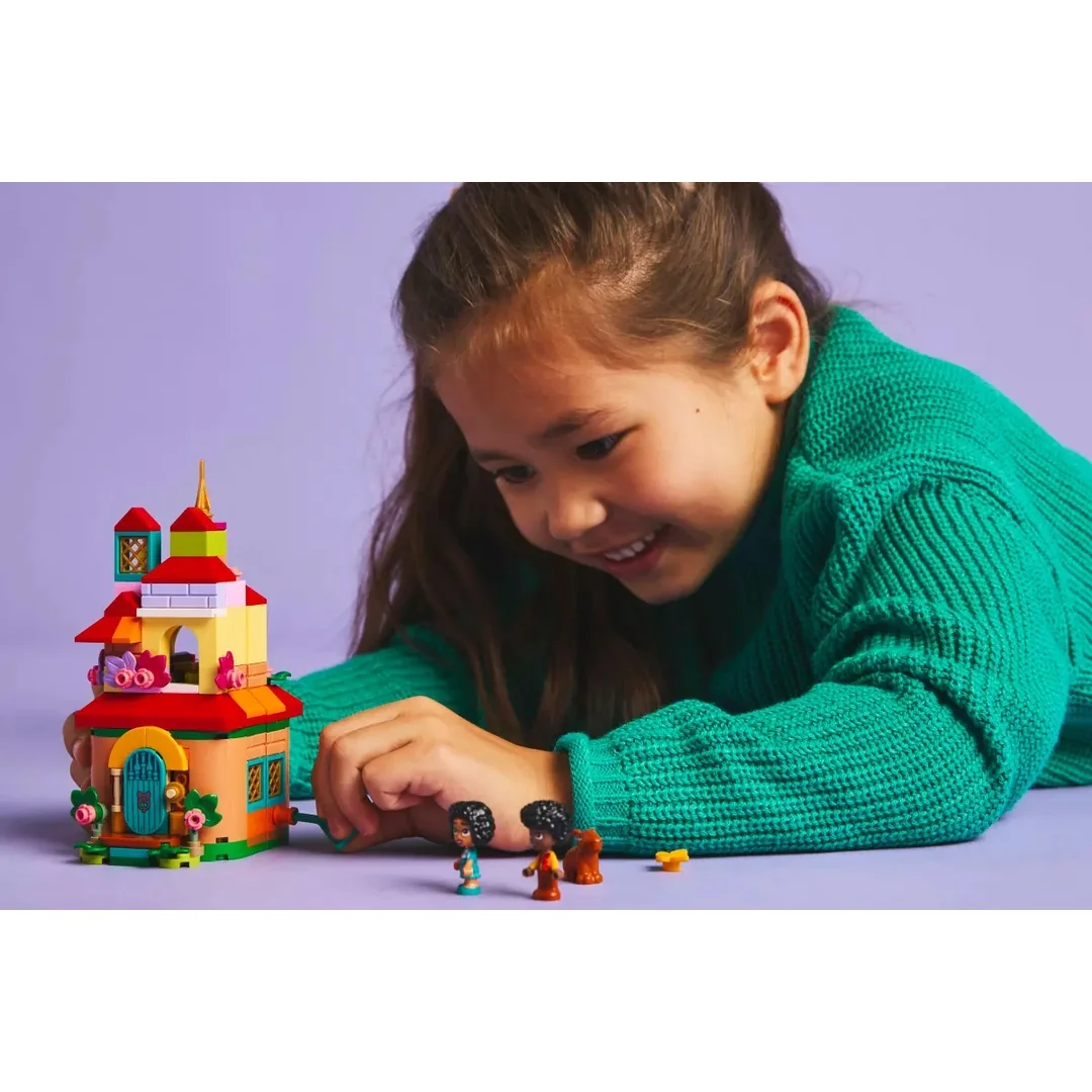 LEGO® Disney™ 43261 Miniatúrny domček z filmu Encanto 