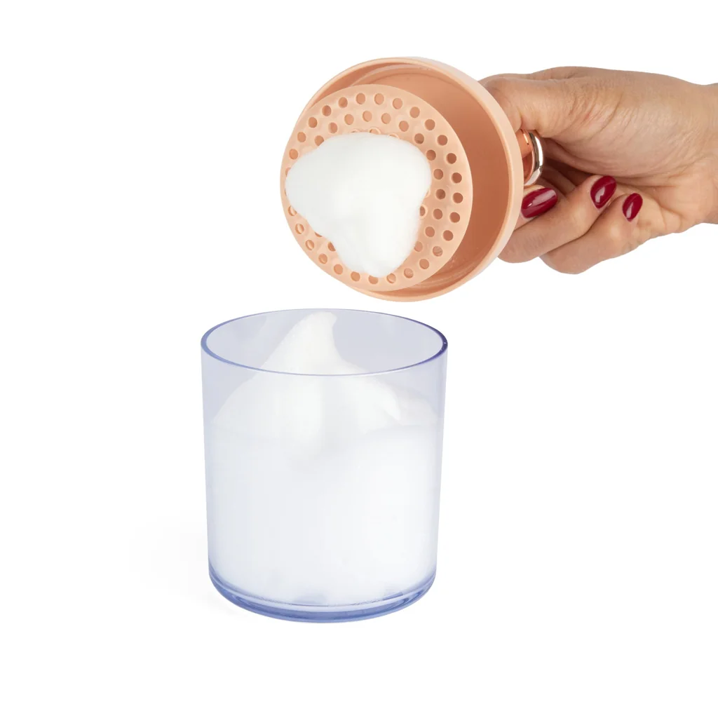 CHICCO Jemný čistiaci gél na tvár POP Softy Vanilla s peniacim dávkovačom 150 ml